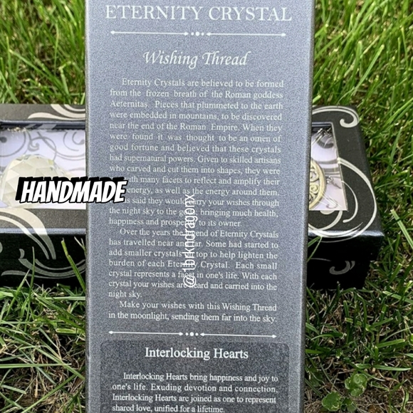 NWT K9 Glass Crystal Wishing Thread Interlocking Hearts Garden Window Pendant - Picture 2 of 16